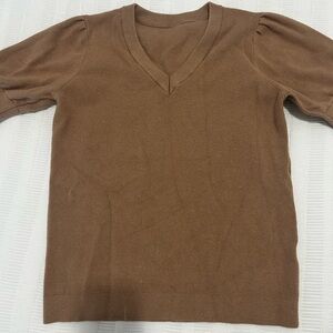 Elegant Women's V-Neck Sweater in Brown